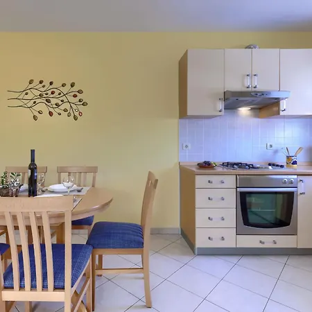 Egle By Interhome *