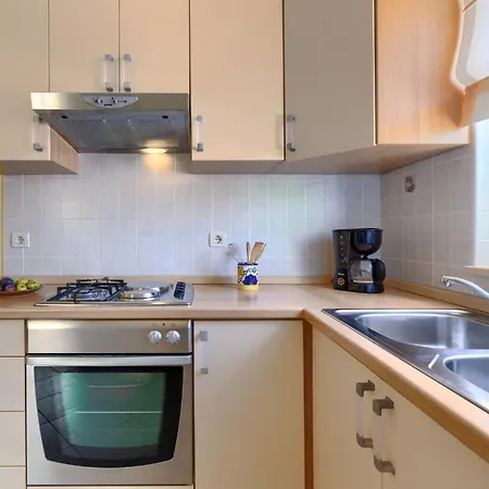 Apartment Egle - Rac163 By Interhome